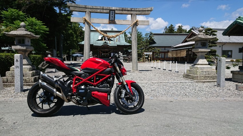 念願のバイク神社へ