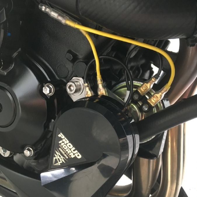 キツキツ車体のgsx S750でホーンを交換する方法を発見 Ride Mate